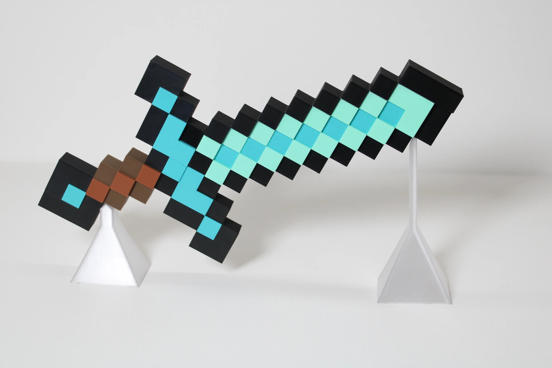 Minecraft Sword (No Stands, Diamond)